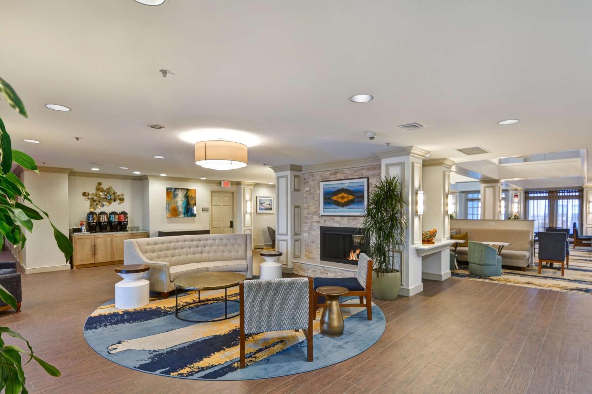 Homewood Suites By Hilton Windsor Locks Hartford Exteriér fotografie